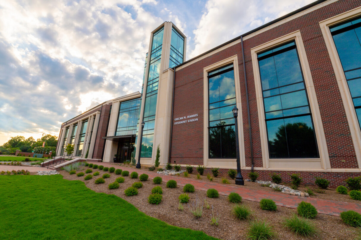 image of the front of the Student Union