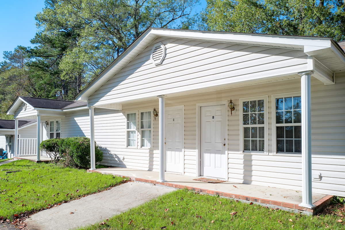 image of creekside exterior